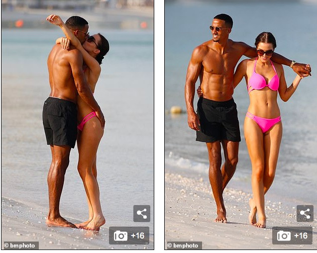 Helen Flanagan khoe dáng nóng bỏng, tình tứ bên bạn trai ở biển ảnh 10