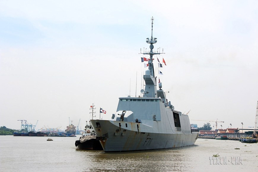 Ngày 1/6/2018, đoàn tàu của Hải quân Pháp gồm tàu chỉ huy và tàu đổ bộ Dixmude với tổng số 713 sỹ quan, thủy thủ cập cảng Sài Gòn, thực hiện chuyến thăm 5 ngày tới Thành phố Hồ Chí Minh. (Ảnh: Xuân Khu/TTXVN) Ngày 1/6/2018, đoàn tàu của Hải quân Pháp gồm tàu chỉ huy và tàu đổ bộ Dixmude với tổng số 713 sỹ quan, thủy thủ cập cảng Sài Gòn, thực hiện chuyến thăm 5 ngày tới Thành phố Hồ Chí Minh. (Ảnh: Xuân Khu/TTXVN)