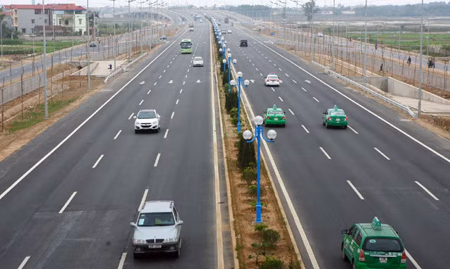 Hà Nội phê duyệt phương án tuyến, vị trí tuyến đường Vành đai 3, đoạn từ nút giao với Quốc lộ 3 mới đến nút giao với đường Võ Văn Kiệt và đoạn kéo dài đến đường Vành đai 4 (ảnh minh họa) Hà Nội phê duyệt phương án tuyến, vị trí tuyến đường Vành đai 3, đoạn từ nút giao với Quốc lộ 3 mới đến nút giao với đường Võ Văn Kiệt và đoạn kéo dài đến đường Vành đai 4 (ảnh minh họa)