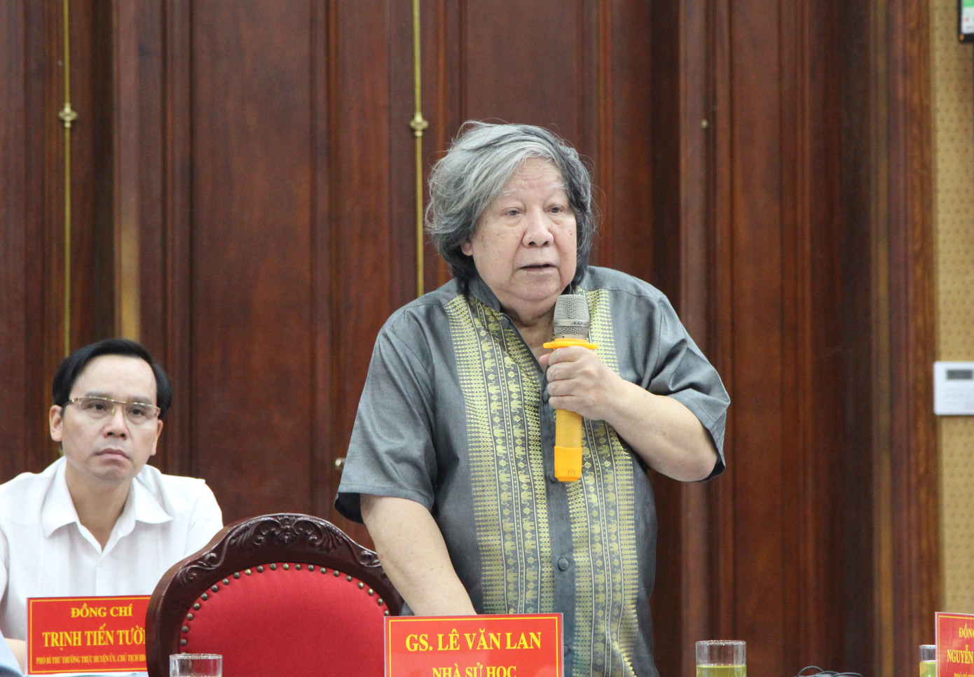 GS. Lê Văn Lan phát biểu tại hội thảo. GS. Lê Văn Lan phát biểu tại hội thảo.