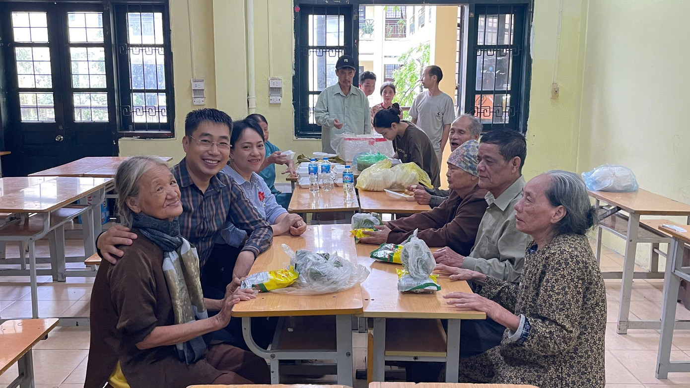 Người dân tại nơi tạm trú được đảm bảo lương thực, thực phẩm Người dân tại nơi tạm trú được đảm bảo lương thực, thực phẩm