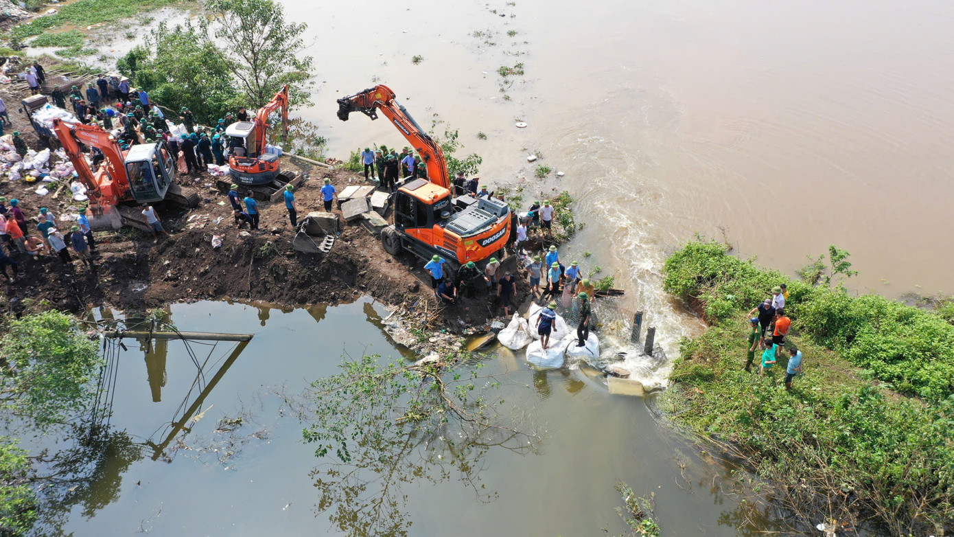 Lực lượng chức năng khắc phục sự cố