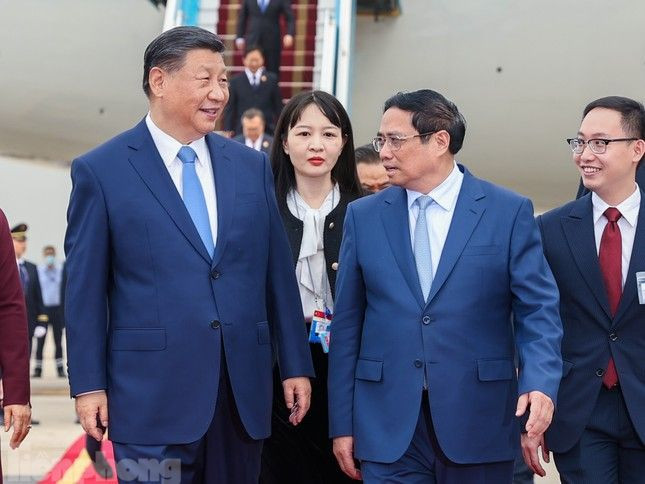 Đây là lần thứ ba Tổng Bí thư, Chủ tịch Trung Quốc Tập Cận Bình thăm cấp Nhà nước đến Việt Nam. Đây là lần thứ ba Tổng Bí thư, Chủ tịch Trung Quốc Tập Cận Bình thăm cấp Nhà nước đến Việt Nam.