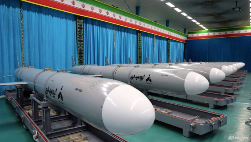 Tên lửa hành trình Abu Mahdi của Lực lượng Vệ binh Cách mạng Iran. (Ảnh: AP)