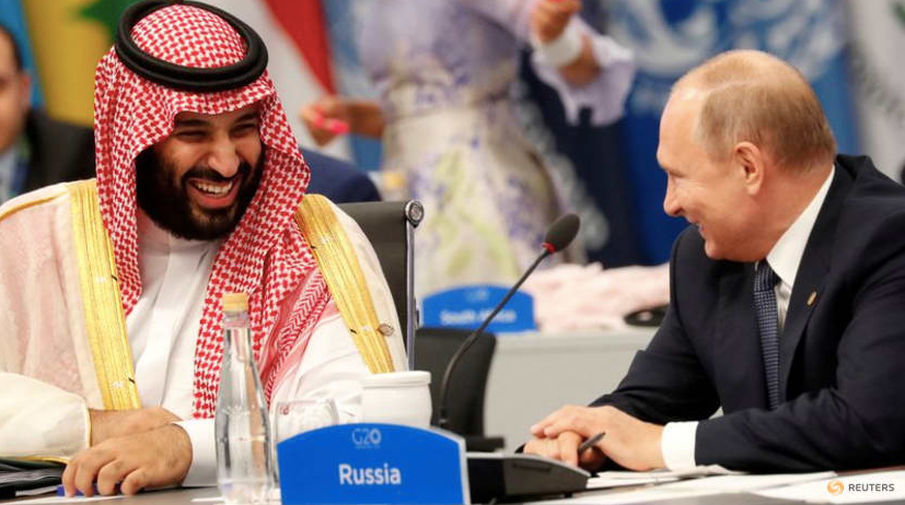 Tổng thống Nga Vladimir Putin (phải) và Thái tử Ả-rập Xê-út Mohammed bin Salman. (Ảnh: Reuters)