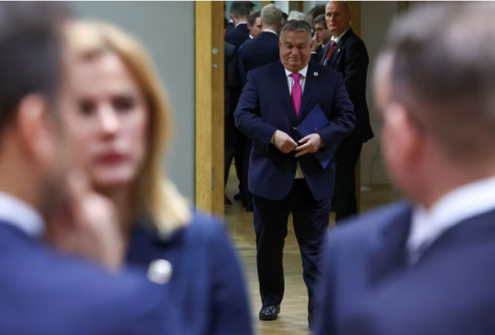 Thủ tướng Hungary Viktor Orban sau khi hội nghị thượng đỉnh các nhà lãnh đạo EU tại Brussels, Bỉ, ngày 14/12. (Ảnh: Reuters) Thủ tướng Hungary Viktor Orban sau khi hội nghị thượng đỉnh các nhà lãnh đạo EU tại Brussels, Bỉ, ngày 14/12. (Ảnh: Reuters)