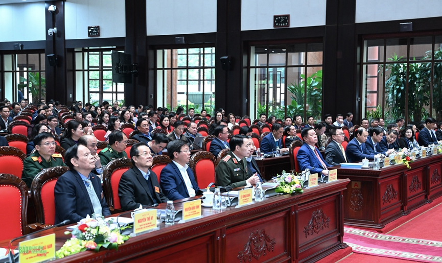 Đại diện lãnh đạo các ban, bộ, ngành Trung ương và địa phương dự hội nghị. (Ảnh: QĐND) Đại diện lãnh đạo các ban, bộ, ngành Trung ương và địa phương dự hội nghị. (Ảnh: QĐND)