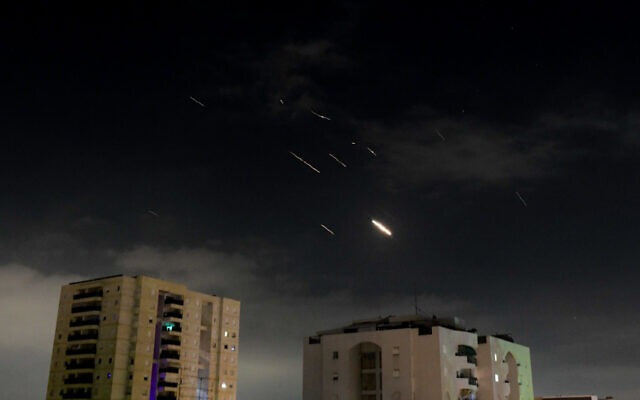 Hệ thống phòng không hoạt động ở Tel Aviv. Ảnh: Times of Israel