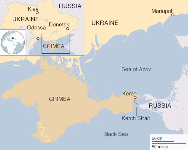 Biển Đen thông với Biển Azov. Bản đồ: BBC Biển Đen thông với Biển Azov. Bản đồ: BBC