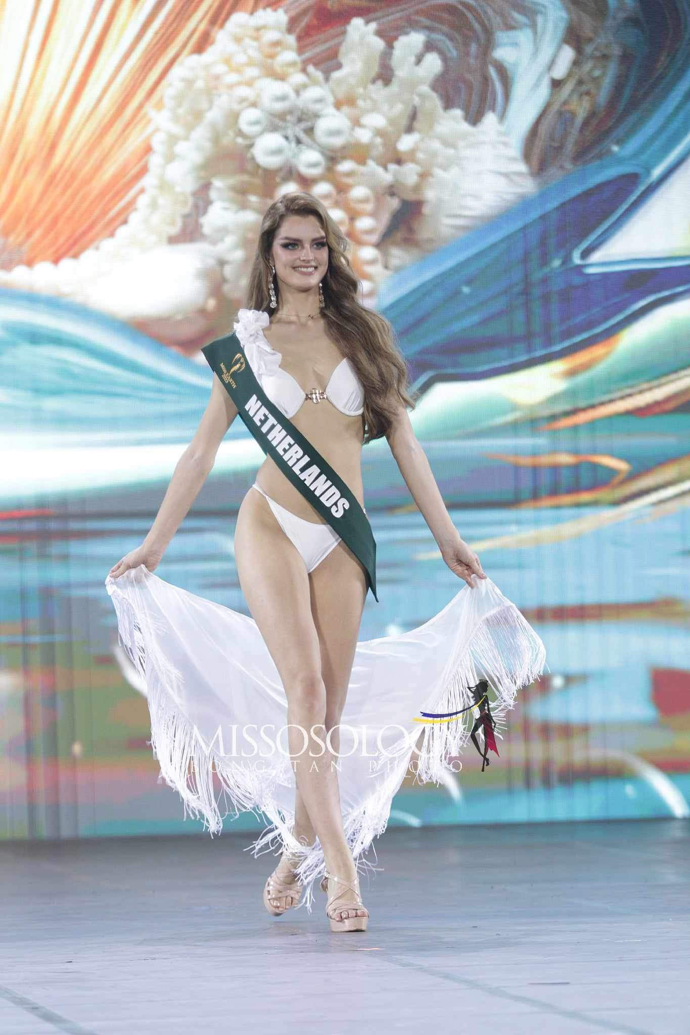 Người đẹp Hà Lan có hình thể ấn tượng. Cô dừng chân ở top 8 khiến nhiều khán giả tiếc nuối.