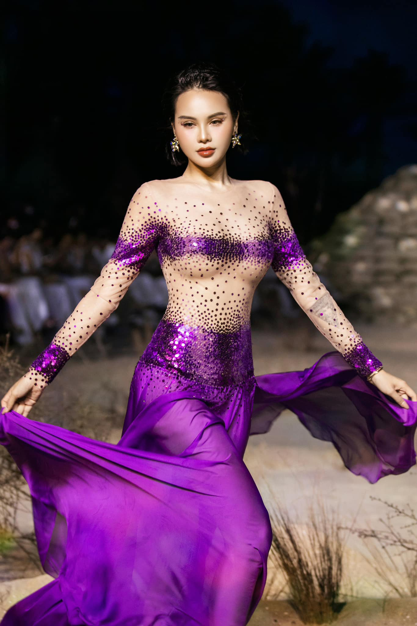 Bên cạnh đó, cô cũng theo đuổi đam mê diễn xuất. Người đẹp từng có vai diễn đầu tay trong bộ phim Sugar Daddy &amp; Sugar Baby.