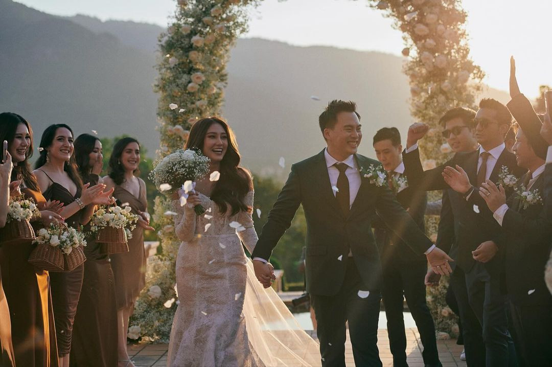 Ngày 25/12, Nicolene Limsnukan - Á hậu 1 Hoa hậu Thế giới 2018 - đã tổ chức kết hôn với bạn trai doanh nhân. Hôn lễ của người đẹp được tổ chức riêng tư với sự tham gia của bạn bè thân thiết.