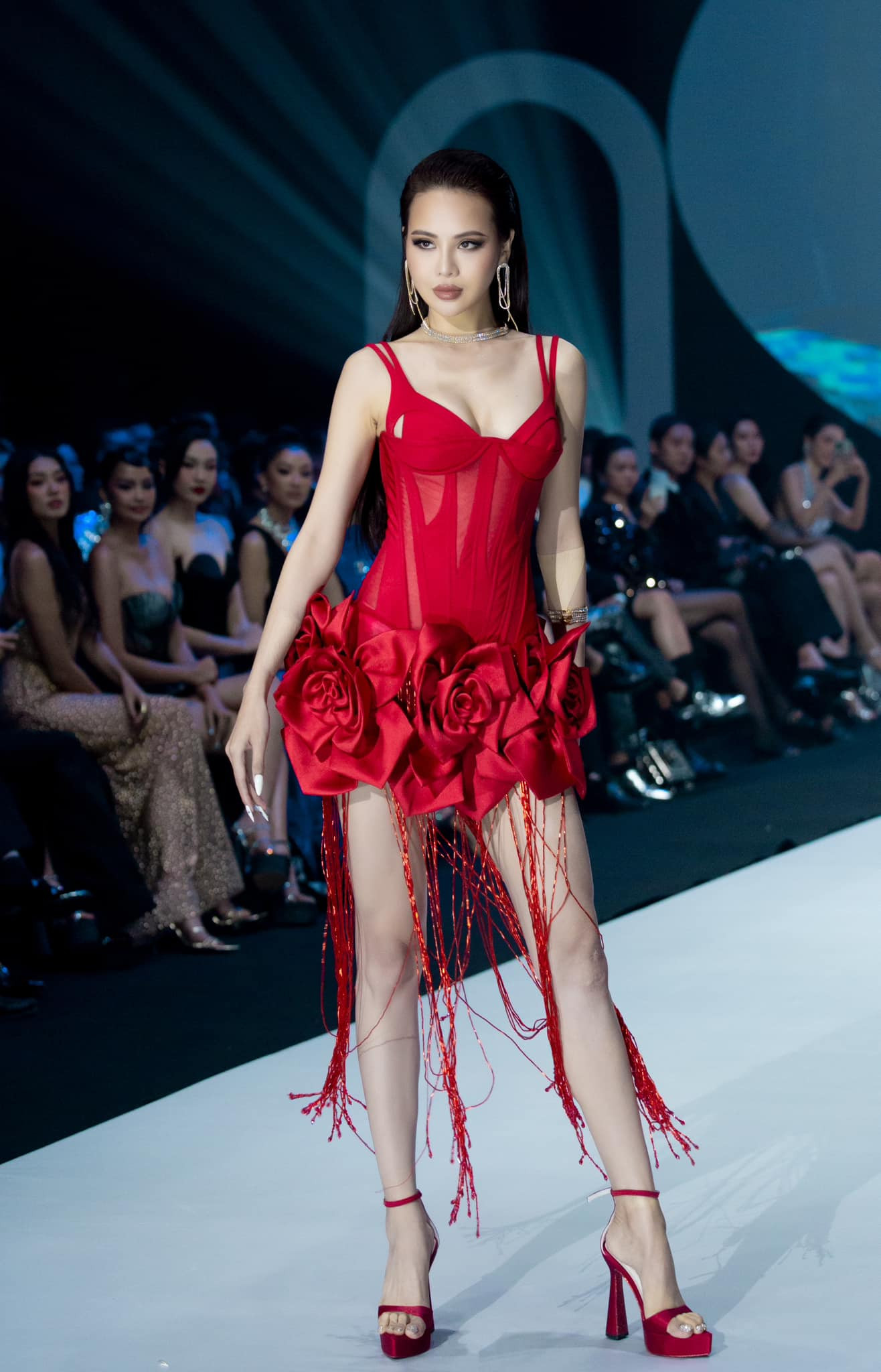 Trở lại với cuộc thi Miss Cosmo Vietnam - Hoa hậu Hoàn vũ Việt Nam 2023, Thùy Trâm được nhận xét có sự trưởng thành về kỹ năng trình diễn, giao tiếp. Trong chương trình truyền hình thực tế Tôi là Hoa hậu Hoàn vũ Việt Nam, Thùy Trâm là thí sinh có điểm số cá nhân cao nhất tại phần thi giới thiệu bản thân.