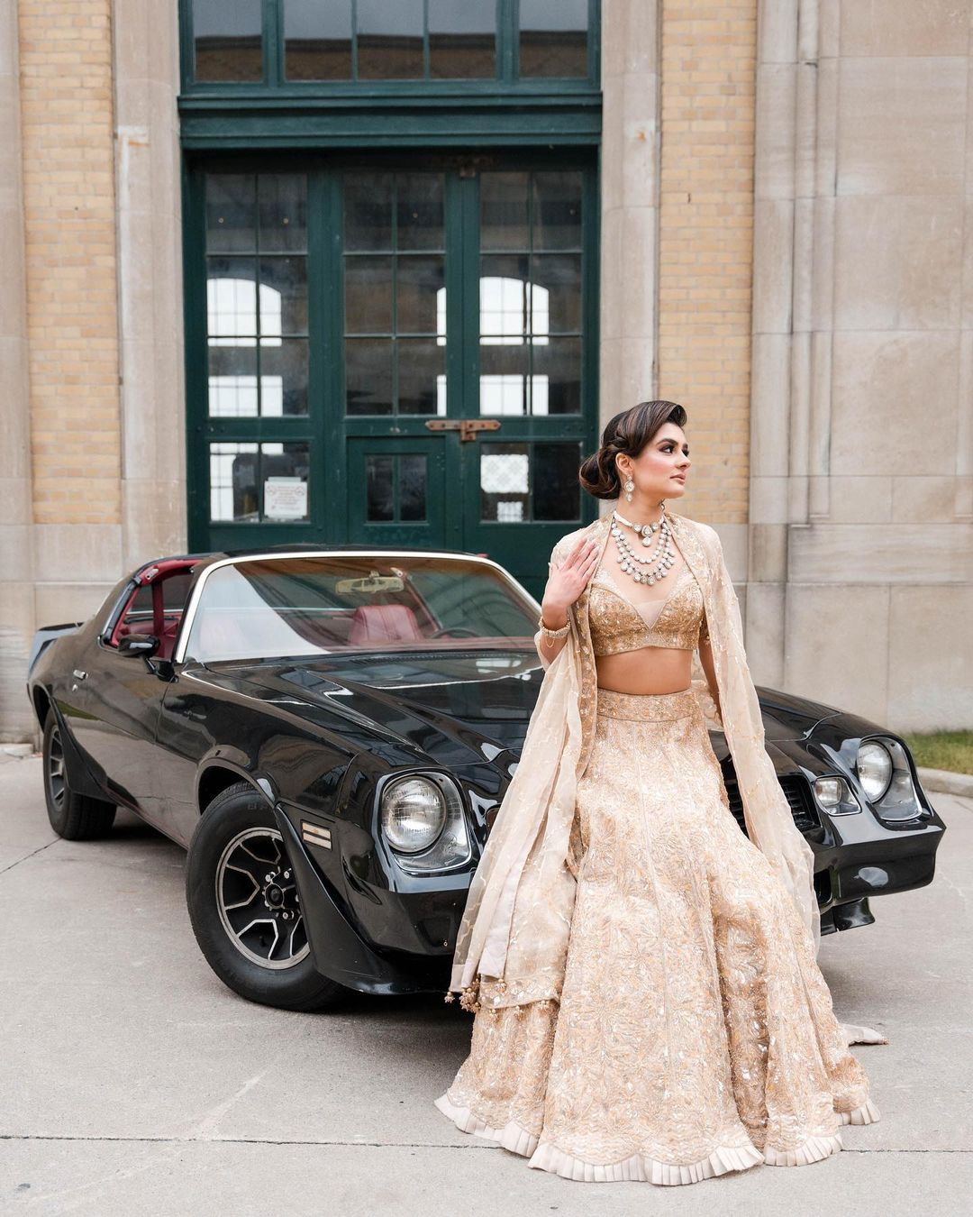 Tuy vậy, nhiều khán giả nêu quan điểm hiện tại các cuộc thi sắc đẹp đã không còn quá chú trọng vấn đề chiều cao. Nhiều người đẹp có chiều cao dưới 1,7 m nhưng vẫn đăng quang ở những cuộc thi nhan sắc lớn.