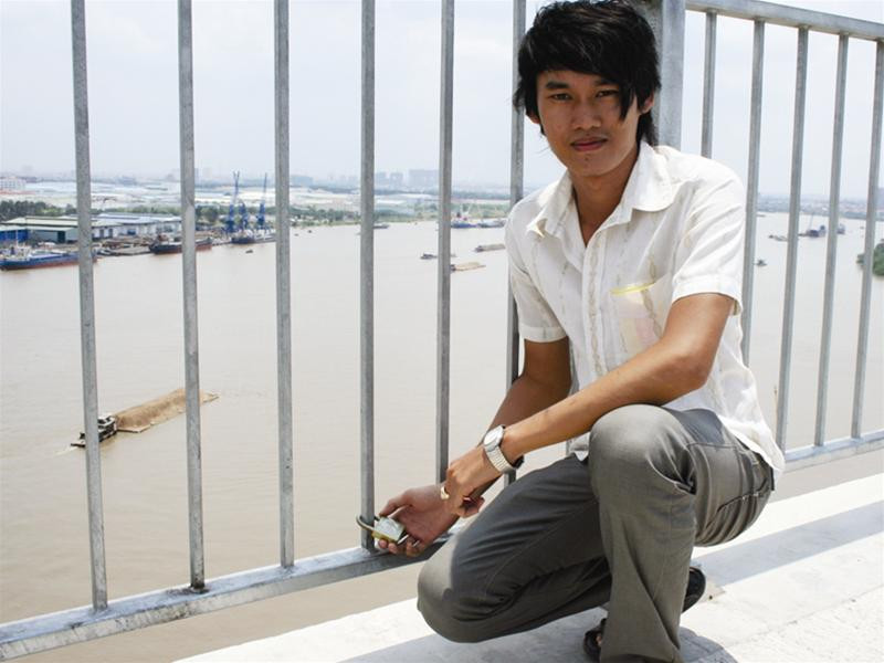 Nay ổ khóa chỉ còn một Nay ổ khóa chỉ còn một