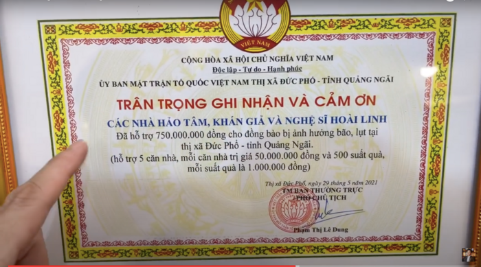 Hình ảnh một số bằng khen và chứng từ NS Hoài Linh cung cấp.
