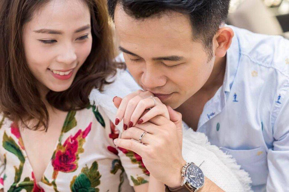 MC Đức Bảo sinh năm 1987. Anh là MC quen thuộc với khán giả truyền hình khi dẫn dắt các chương trình nhưư: "Chúng tôi là chiến sĩ", "Cà phê sáng", "Chiếc nón kì diệu"...