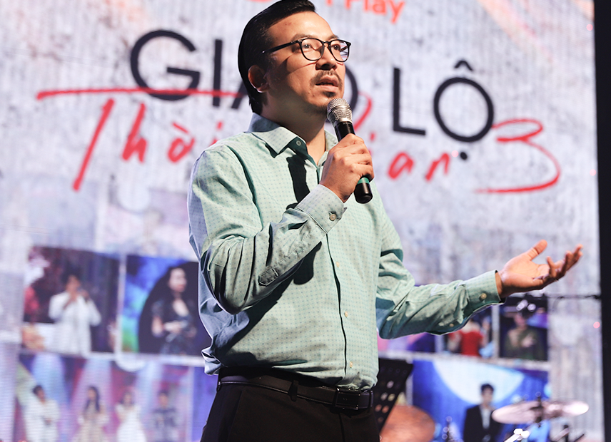 Bất ngờ với vai trò bình luận âm nhạc của NSƯT Chí Trung, Trần Lực ảnh 1