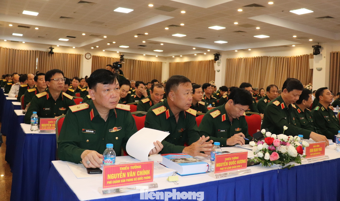 Các đại biểu tham dự hội thảo.