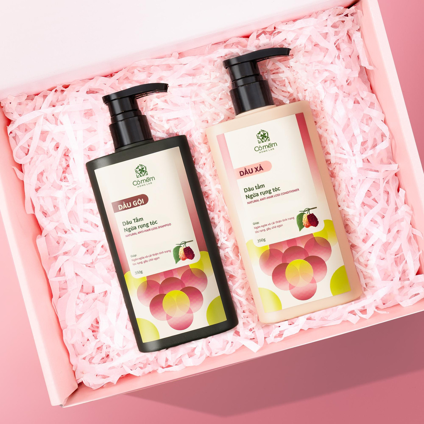 Một trong những hộp quà mà nam diễn viên chọn tặng vợ Một trong những hộp quà mà nam diễn viên chọn tặng vợ