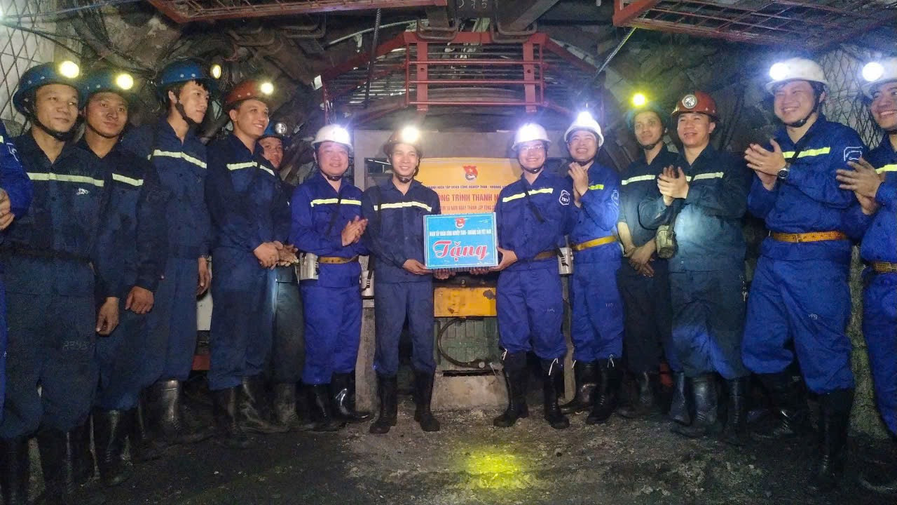 Nhiều công nhân, đảng viên trẻ có nhiều sáng kiến trong lao động sản xuất