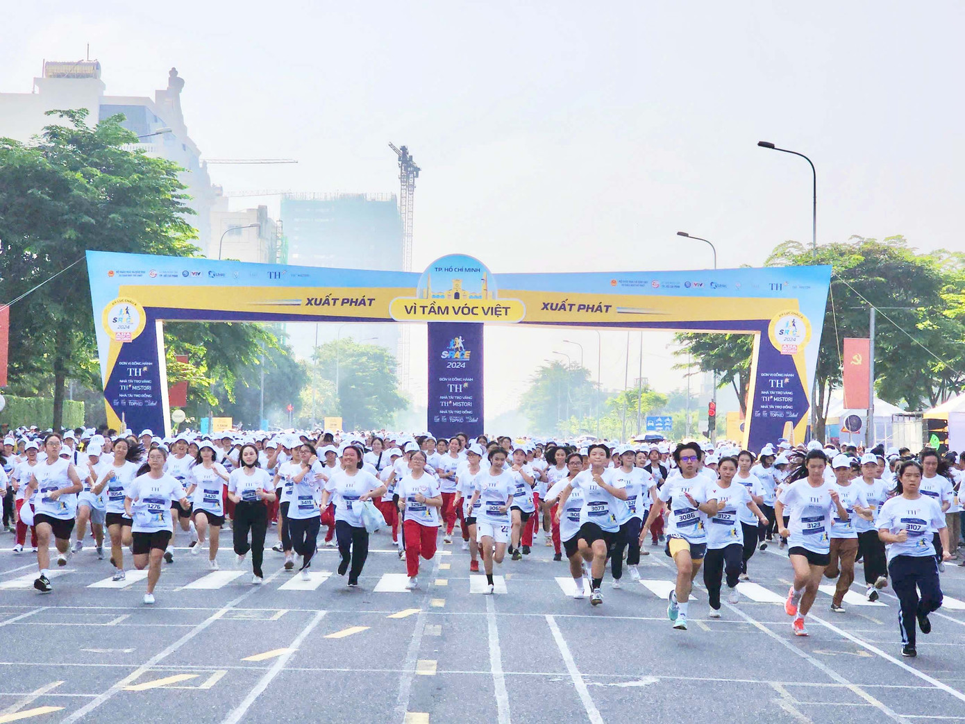 Gần 11 nghìn vận động viên tham gia chạy “vì tầm vóc Việt” tại giải chạy S-Race Thành phố Hồ Chí Minh Gần 11 nghìn vận động viên tham gia chạy “vì tầm vóc Việt” tại giải chạy S-Race Thành phố Hồ Chí Minh