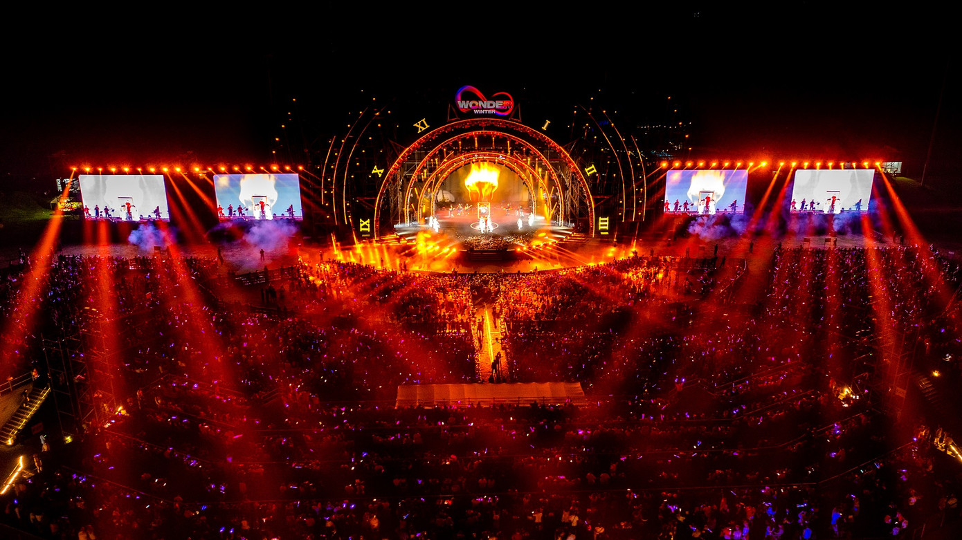 8WONDER là siêu nhạc hội duy nhất tại Việt Nam được Công ty giải trí hàng đầu thế giới Roc Nation (Mỹ) tham gia cố vấn chuyên môn