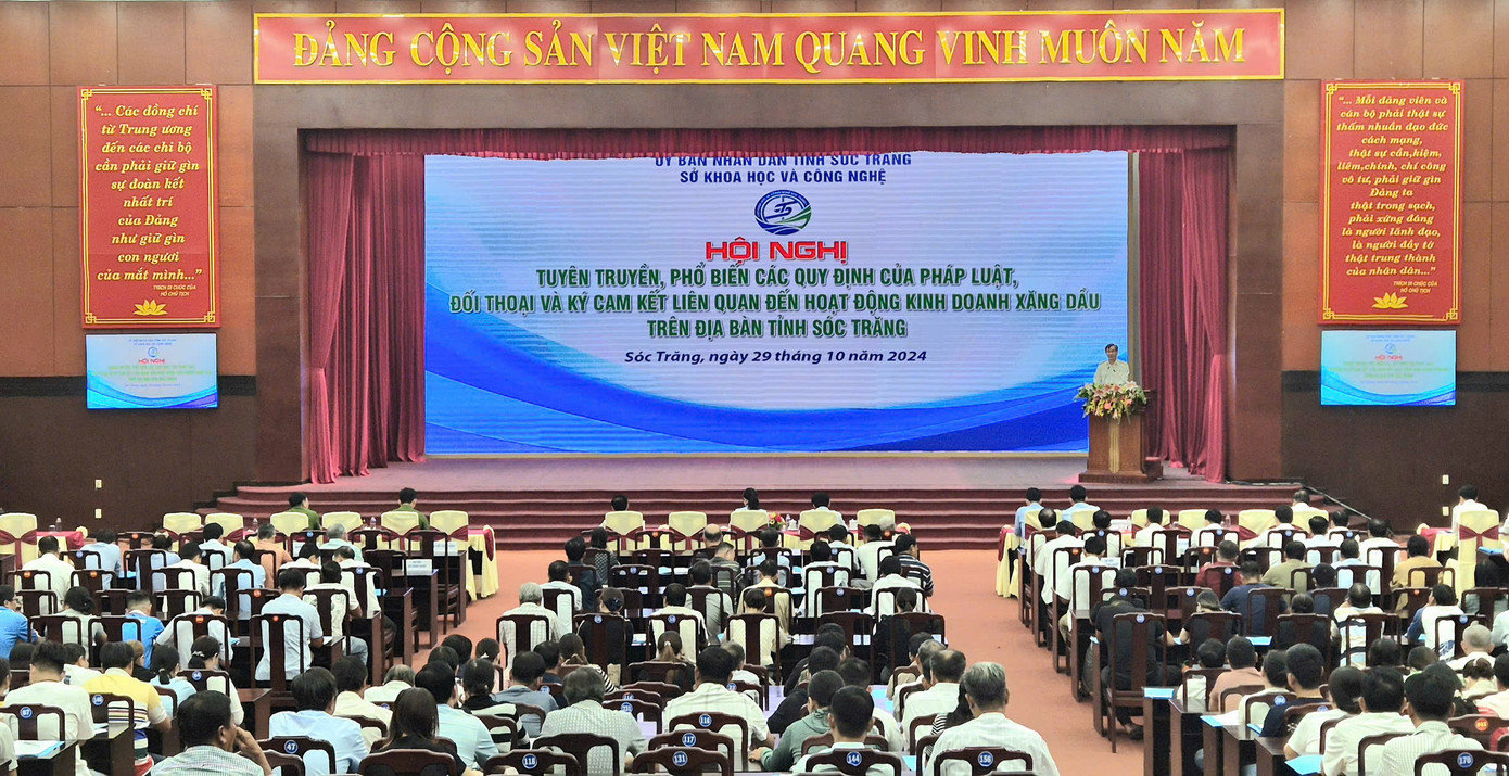 Quang cảnh hội nghị.