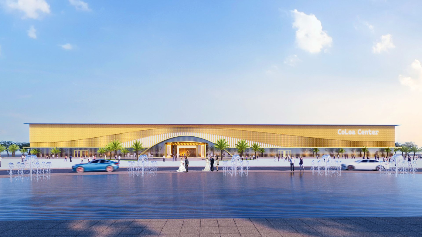 Trung tâm Hội nghị và Tiệc cưới Cổ Loa Center trong lòng Trung tâm Hội chợ Triển lãm Quốc gia có quy mô 12.680m2 với thiết kế sang trọng, cảnh quan ấn tượng sẽ là tâm điểm của những sự kiện, hội nghị, hội thảo, lễ tiệc… tầm cỡ quốc gia và quốc tế. Cộng hưởng với tổ hợp Văn phòng - Khách sạn cao 42 tầng tiêu chuẩn 5 sao quốc tế (dự kiến được quản lý bởi Marriott), đây sẽ là động lực thúc đẩy du lịch MICE của Thủ đô bứt phá trong tương lai.