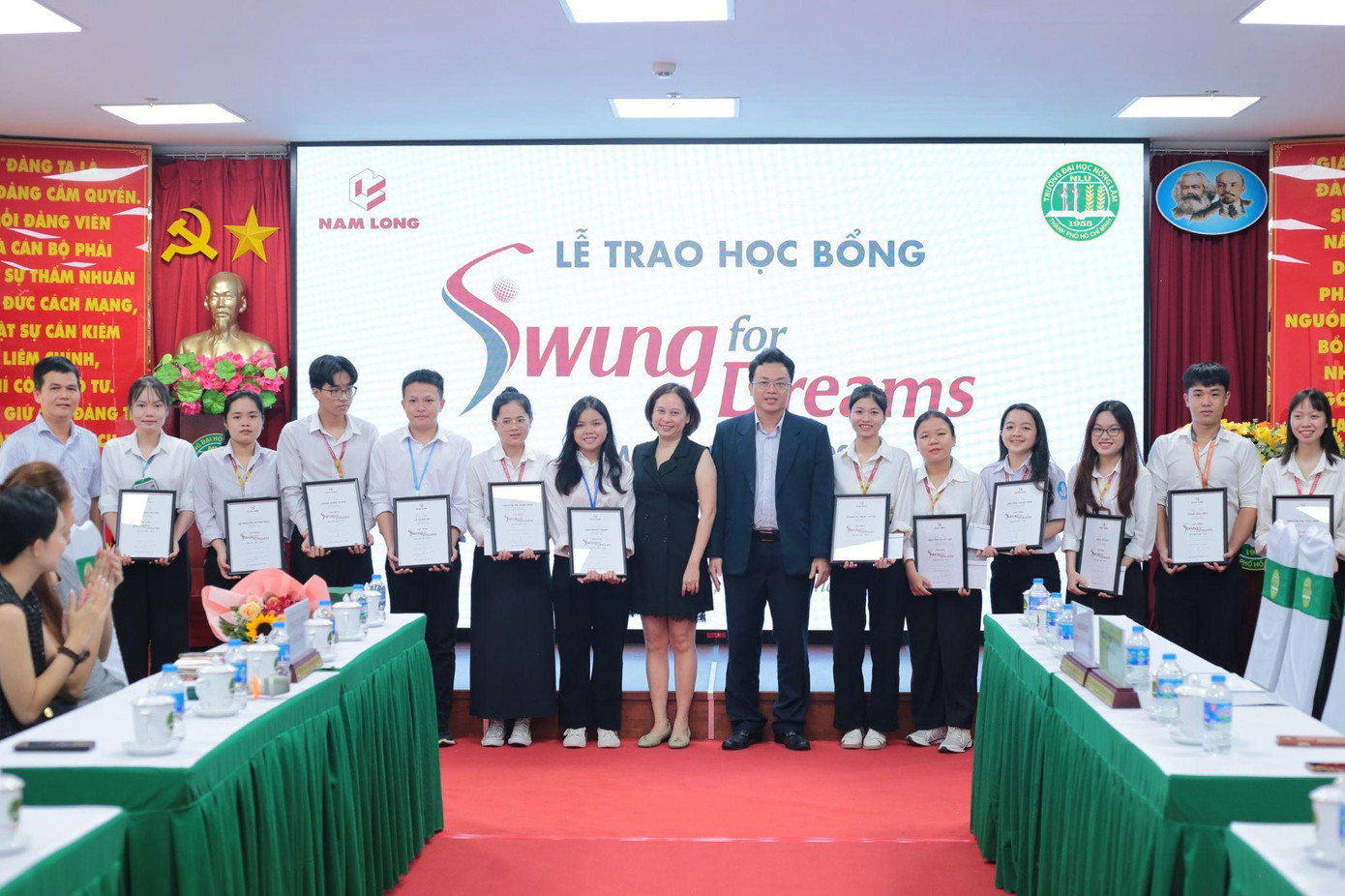 Tập đoàn Nam Long trao học bổng cho Trường Đại học Nông Lâm TPHCM