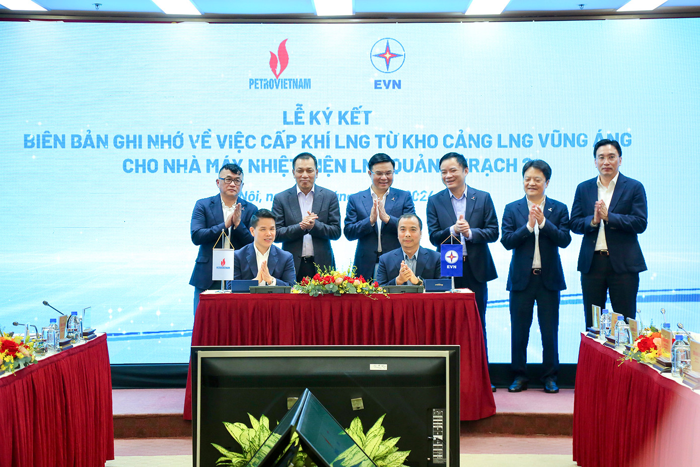 PV GAS và EVN ký kết biên bản ghi nhớ cung cấp LNG cho dự án NMNĐ Quảng Trạch II PV GAS và EVN ký kết biên bản ghi nhớ cung cấp LNG cho dự án NMNĐ Quảng Trạch II