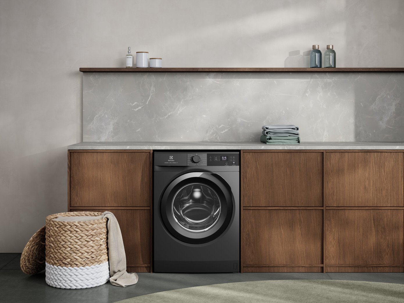 Người dùng có thể giặt quần áo với khối lượng tối đa và chỉ tốn 45 phút để hoàn thiện quy trình giặt với Electrolux Ultimatecare Thế hệ MớI. Người dùng có thể giặt quần áo với khối lượng tối đa và chỉ tốn 45 phút để hoàn thiện quy trình giặt với Electrolux Ultimatecare Thế hệ MớI.