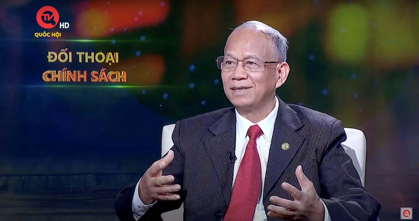 Chuyên gia kinh tế Nguyễn Minh Phong