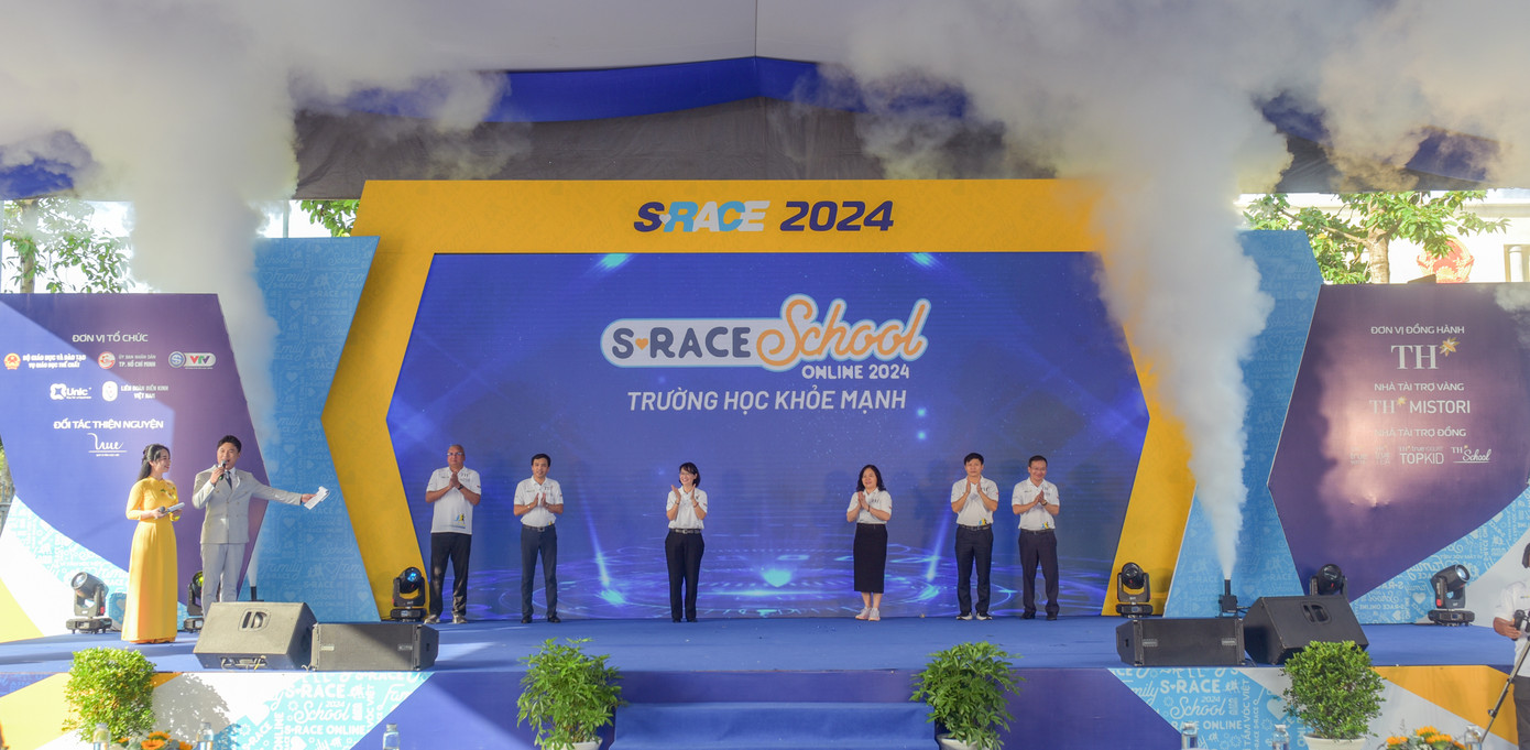 Đại diện BTC kích hoạt S-Race School Online