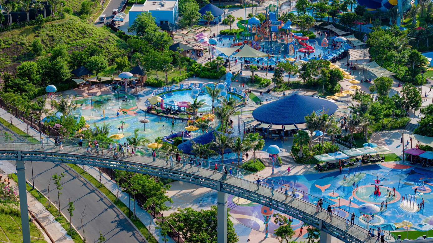 NovaWorld Phan Thiet sở hữu hệ sinh thái “Stay - Eat - Play" xịn sò sẵn sàng phục vụ hàng trăm lượt du khách mỗi ngày