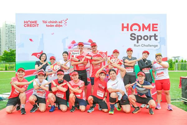 Hoạt động chạy bộ do Home Credit tổ chức trong chuỗi sự kiện thể thao nâng cao sức khỏe - Home Sport