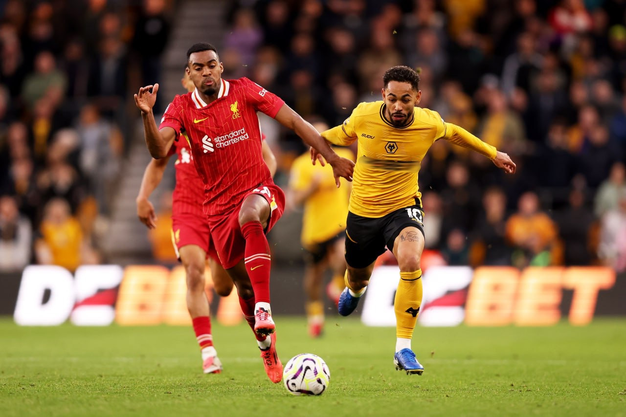 Wolves nỗ lực không ngừng, hy vọng lật ngược thế cờ Wolves nỗ lực không ngừng, hy vọng lật ngược thế cờ