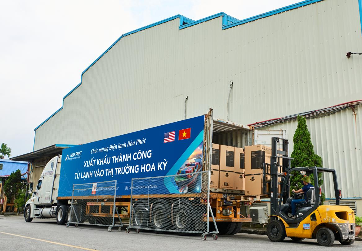 Lô hàng tủ lạnh đầu tiên của Hòa Phát xuất khẩu sang Mỹ