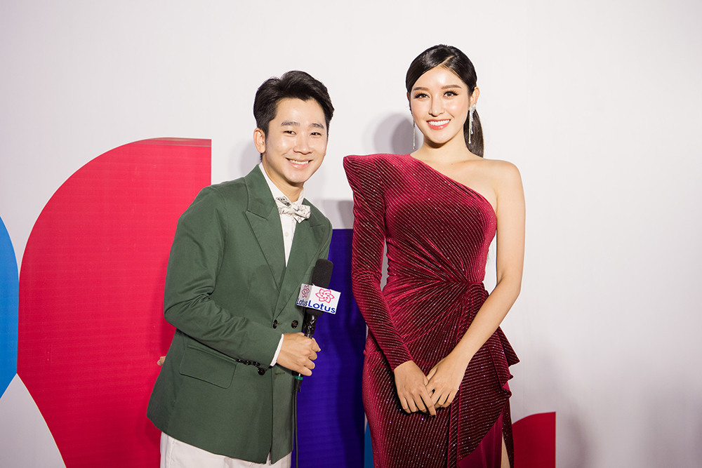 Hoa hậu Lương Thuỳ Linh diện váy xuyên thấu gợi cảm, tự tin đọ sắc các đàn chị ảnh 8