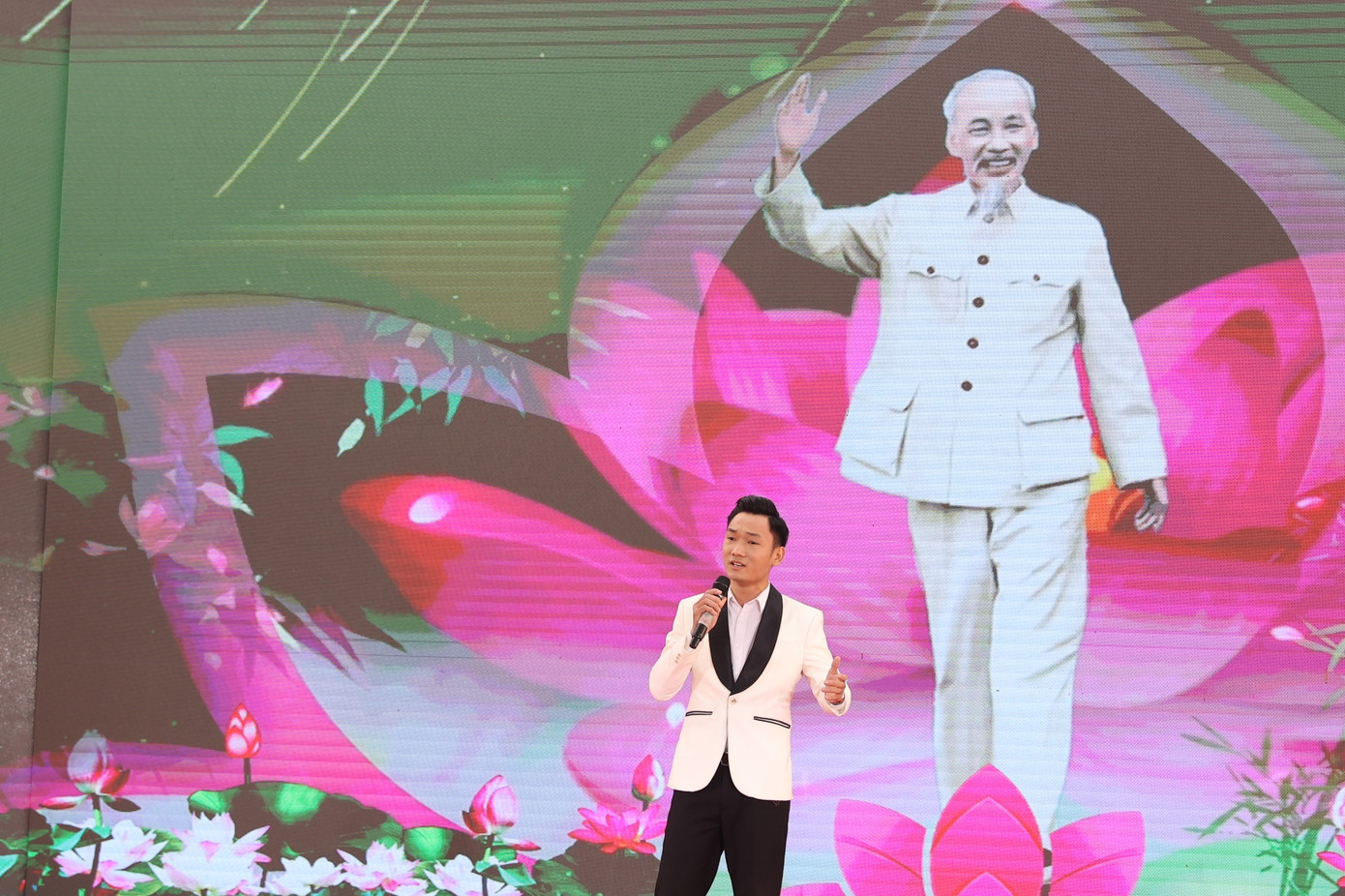 'Nói không với thuốc lá, thuốc lá điện tử và chất gây nghiện mới' ảnh 12