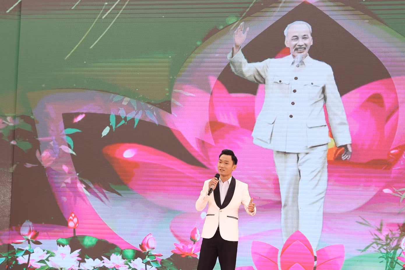'Nói không với thuốc lá, thuốc lá điện tử và chất gây nghiện mới' ảnh 12