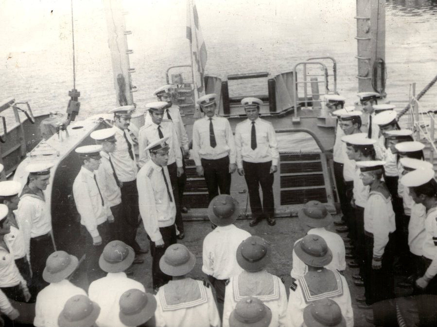 Tháng Tư năm 1979, cảng Cam Ranh. Đoàn đại biểu Việt Nam thăm МТ 