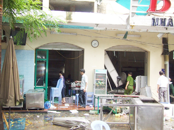 Hiện trường vụ nổ quán bia Hải Xồm. Ảnh: K.T