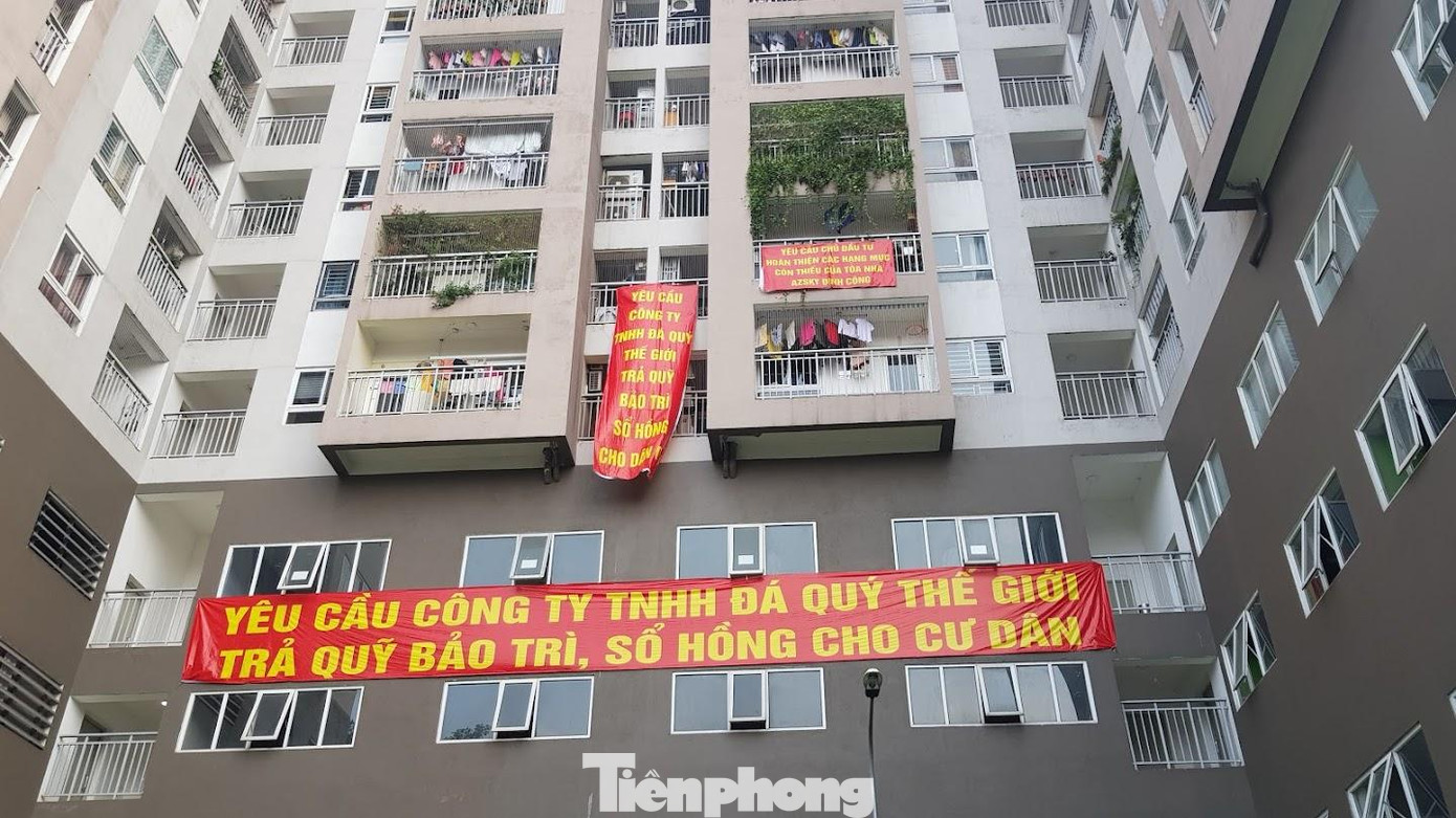 Dự án tòa nhà hỗn hợp AZ Sky, khu đô thị mới Định Công (Hoàng Mai) nợ nghĩa vụ tài chính 145 tỷ đồng, trong đó tiền sử dụng đất nợ 97 tỷ đồng, còn lại là tiền chậm nộp.