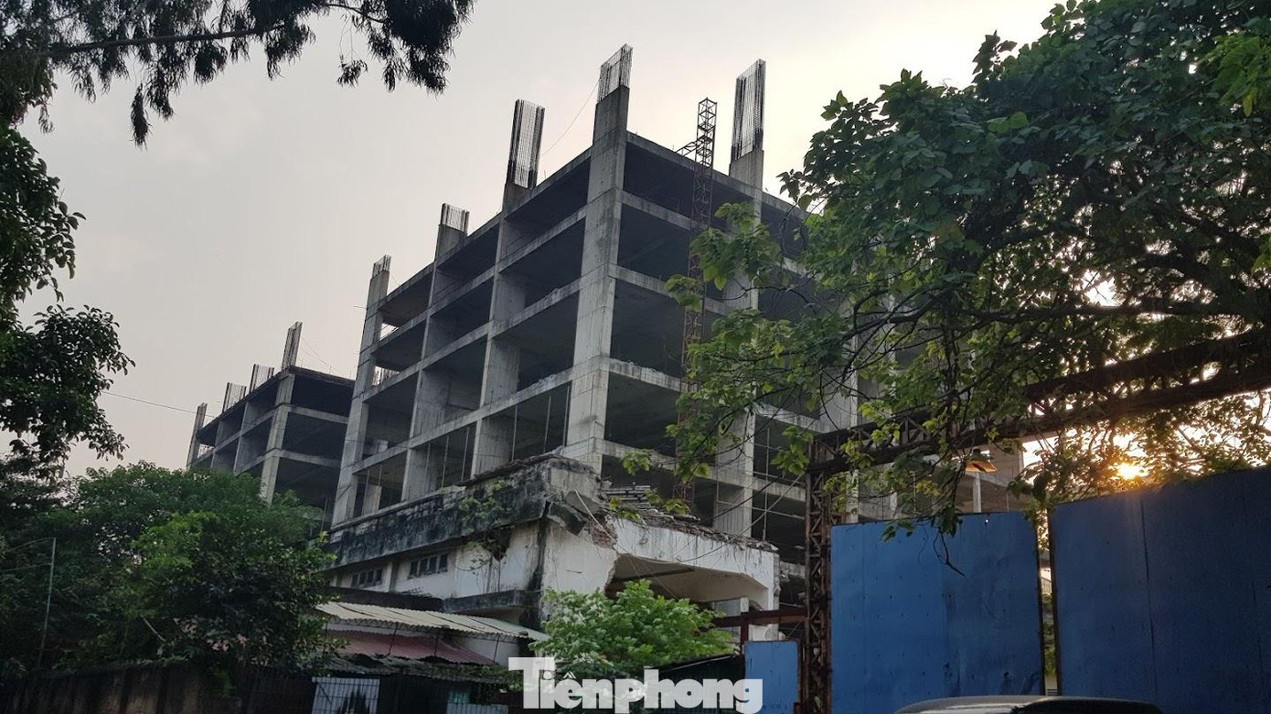 Cơ quan thuế đã mời chủ đầu tư đến làm việc tại Chi cục thuế quận Hoàng Mai, tại Cục thuế Hà Nội, tại UBND TP Hà Nội nhiều lần. Đã chuyển hồ sơ cho cơ quan công an.