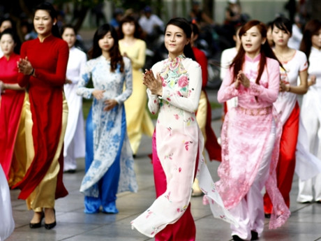 Cuộc thi năm nay có nhiều hoạt động mới. Trong ảnh là hoạt động nhảy fashmod