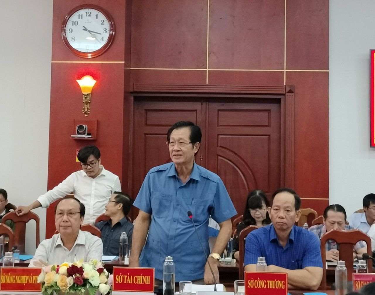 Ông Đoàn Quốc Khởi - Giám đốc Sở Tài chính Cà Mau chia sẻ tại buổi họp báo quý I/2024.