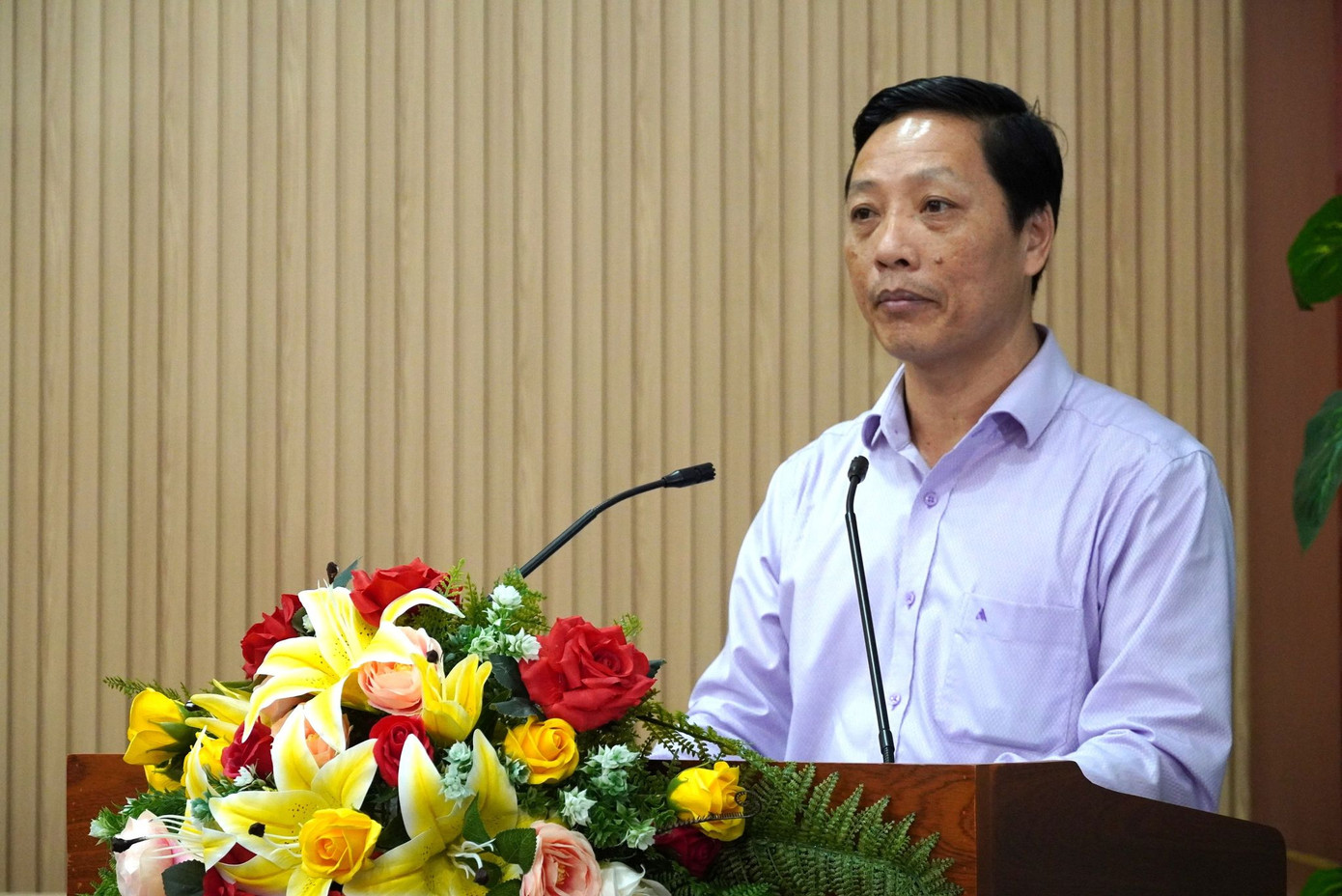 Ông Tiêu Minh Tiên - Phó Giám đốc Sở Văn hóa - Thể thao và Du lịch tỉnh Cà Mau - thông tin tại buổi họp báo. Ông Tiêu Minh Tiên - Phó Giám đốc Sở Văn hóa - Thể thao và Du lịch tỉnh Cà Mau - thông tin tại buổi họp báo.