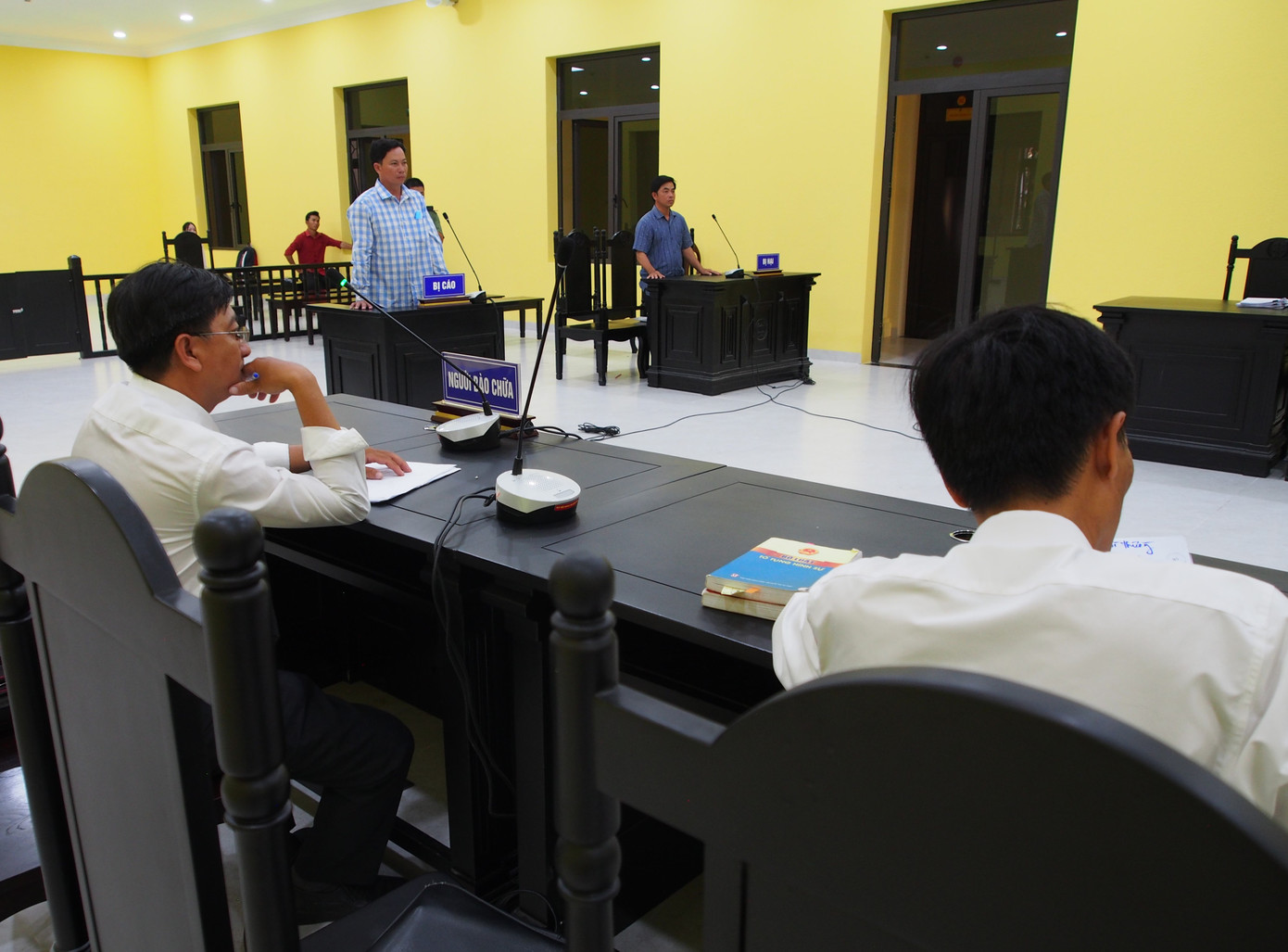 Nam tại phiên tòa sơ thẩm.