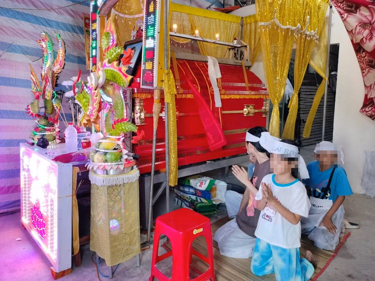 Bị cáo tử tự để lại vợ và 3 đứa con.